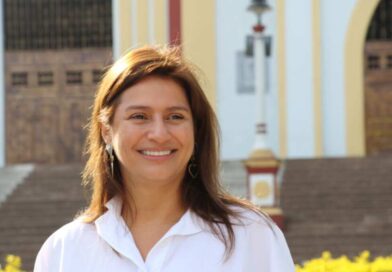 Paola Holguín critica decisiones del Gobierno de Petro